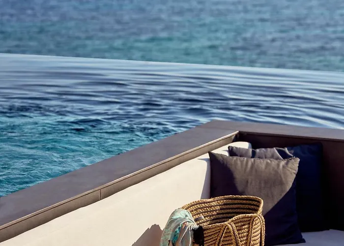 Sea Zante Luxury Beachfront Retreat 5* Tragaki