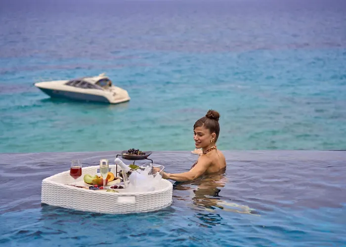 Hotel apartamentowy Sea Zante Luxury Beachfront Retreat