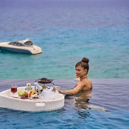 Hotel apartamentowy Sea Zante Luxury Beachfront Retreat